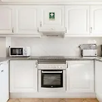 Our House In Clube Apartament